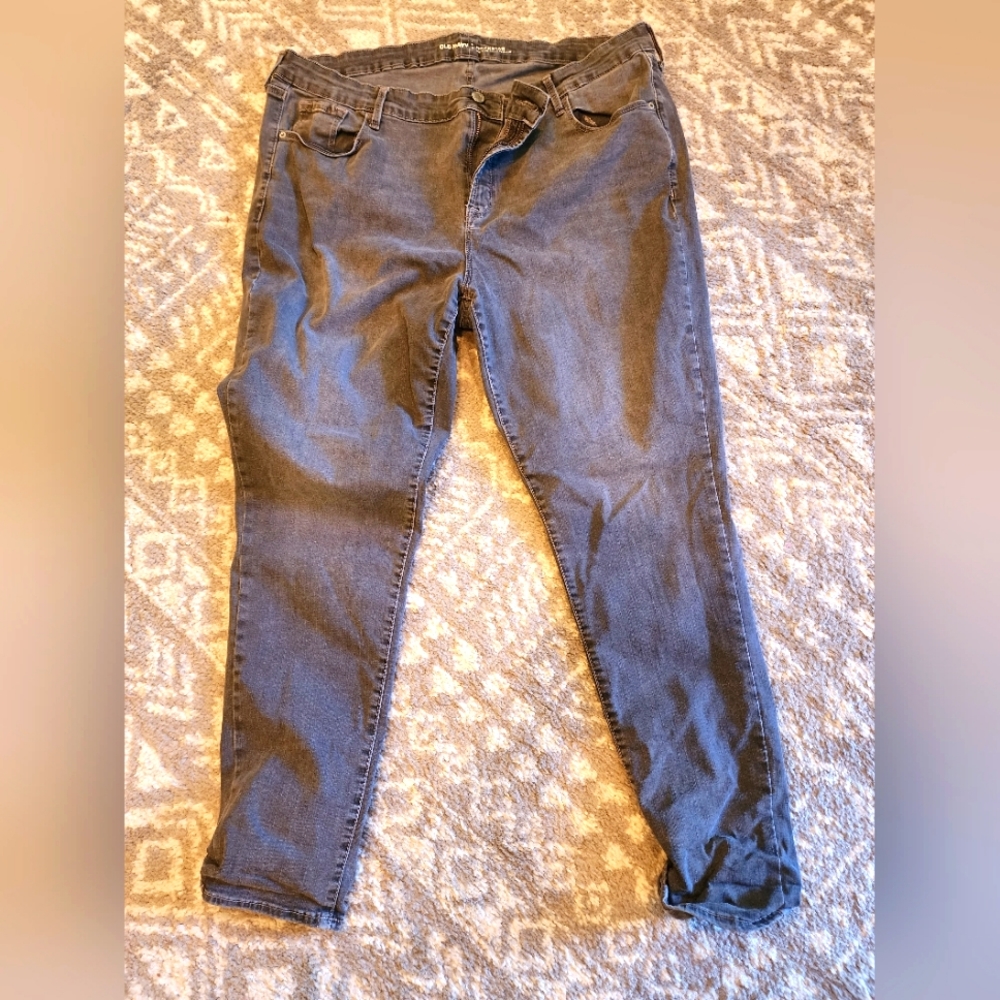 Old Navy Rockstar Mid Rise Faded Black Jeans